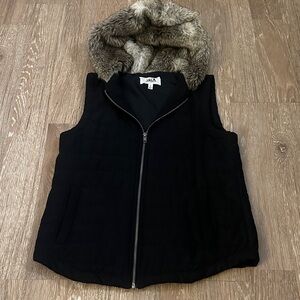 JACK by BB Dakota Black Vest with Plush Fur Trim